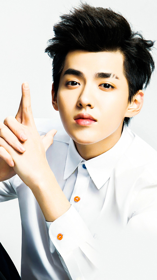 Man white shirt tie pose free wallpaper for mobile - medium preview image