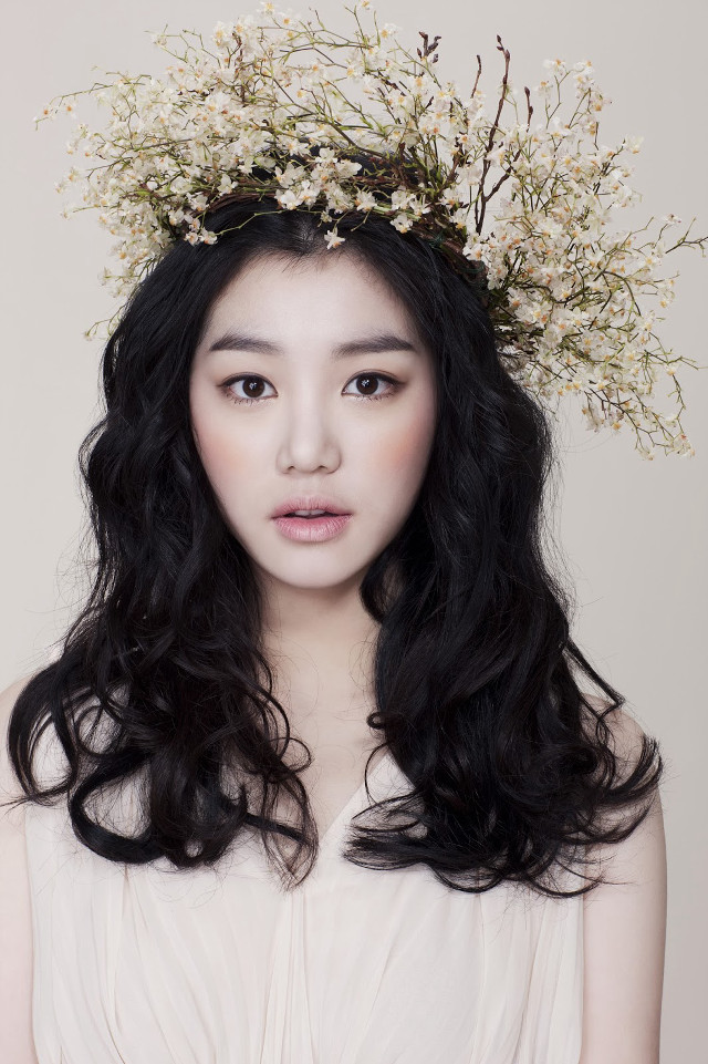 Woman long black hair flower free wallpaper for mobile - medium preview image