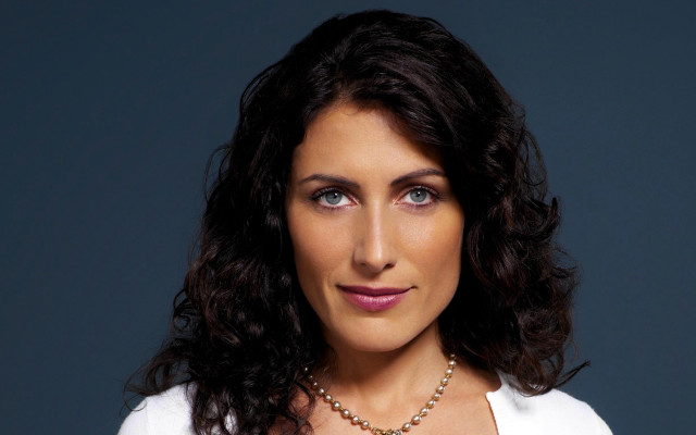 Woman necklace posing picture blue free wallpaper for desktop - medium preview image