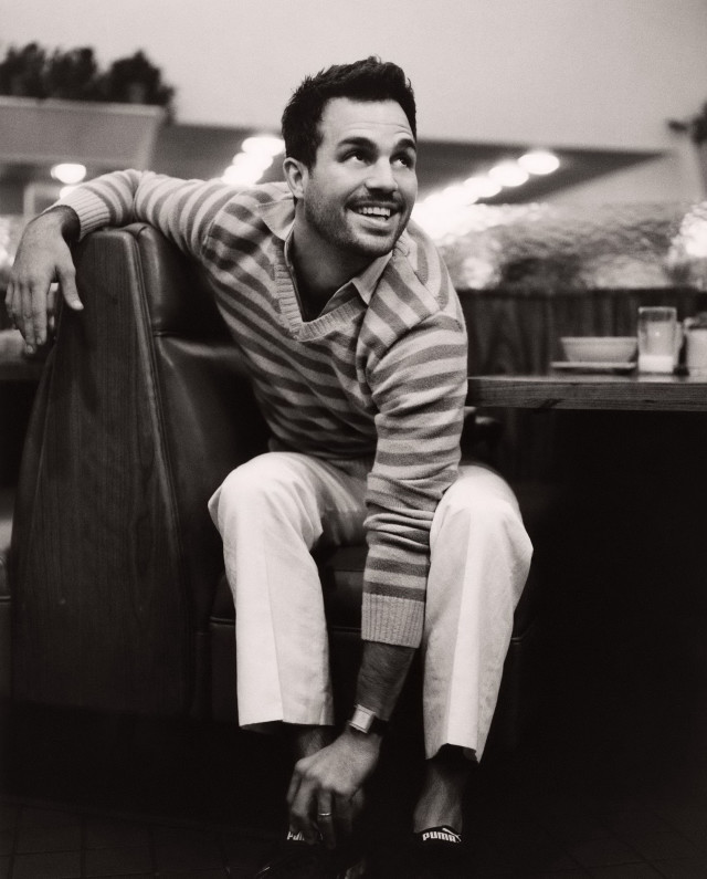 Man smiling chair restaurant hands free wallpaper for mobile - medium preview image