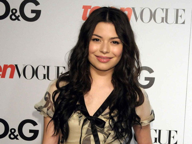 Woman long hair tie party free wallpaper for desktop - medium preview image