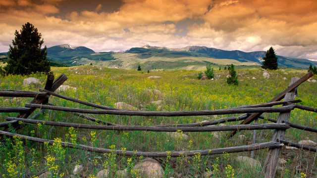 Wooden fence field mountains clouds free wallpaper for desktop - medium preview image