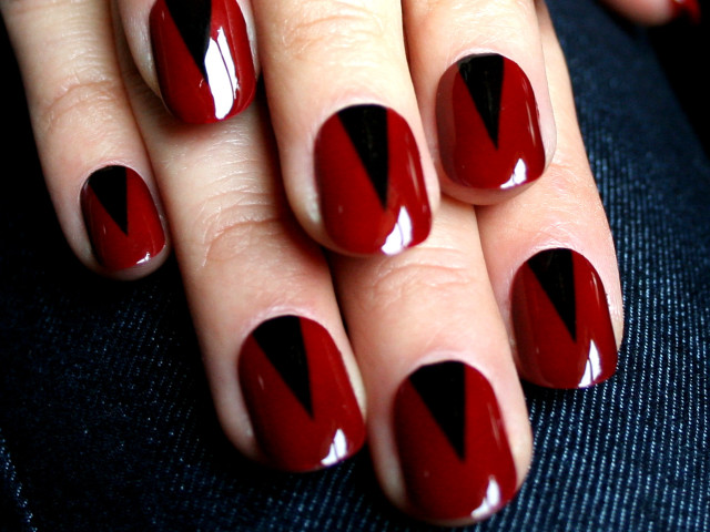 Woman red nails manicure black free wallpaper for desktop - medium preview image