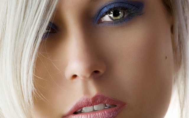 Woman blue makeup white hair free wallpaper for desktop - medium preview image