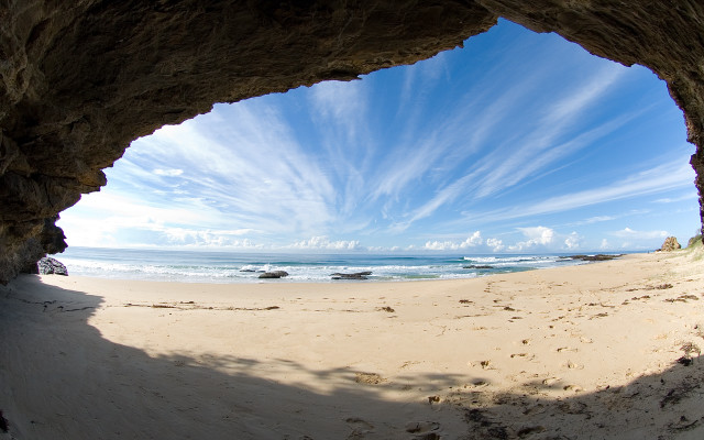 Beach cave view sunny day free wallpaper for desktop - medium preview image