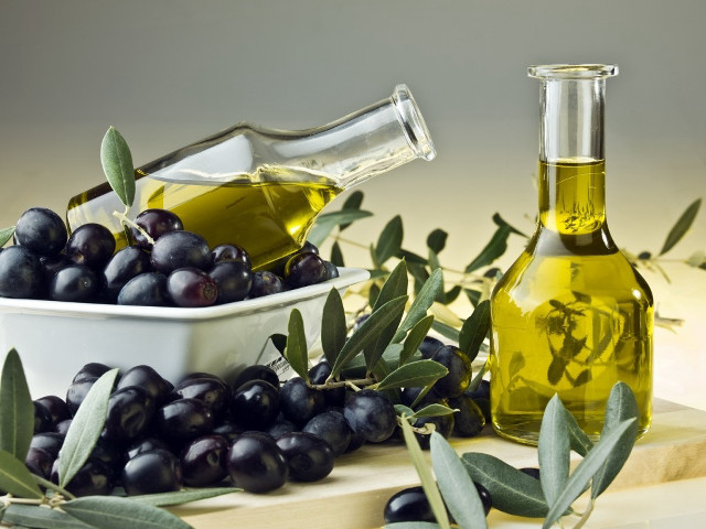 Bowl olives olive oil table free wallpaper for desktop - medium preview image