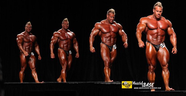 Muscular man stage group men free wallpaper for desktop - medium preview image