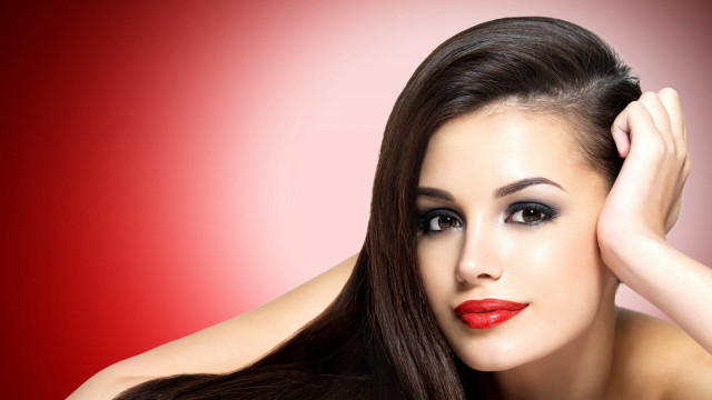 Woman longhair redlipstick posing digitalairbrush free wallpaper for desktop - medium preview image