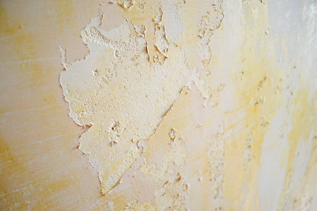 Peeling paint wall clock carol free wallpaper for desktop - medium preview image