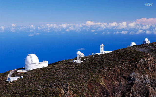 Mountain telescopes water clouds sky free wallpaper for desktop - medium preview image