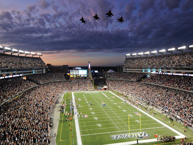 Stadium crowd football game jets free wallpaper for desktop - medium preview image