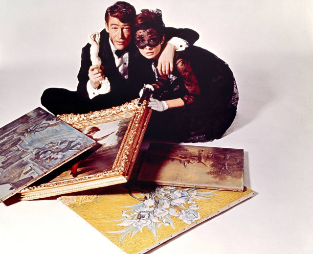 Man woman pictureframe paintings whitewalls free wallpaper for desktop - medium preview image