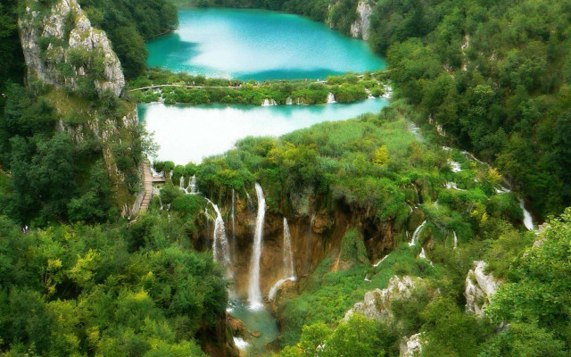 Blue lake waterfall surrounded by free wallpaper for desktop - medium preview image