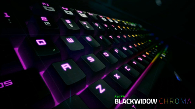 Blackwidow cobra keyboard purplelight blackbackground free wallpaper for desktop - medium preview image