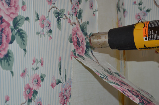 Person glue gun painting floral free wallpaper for desktop - medium preview image