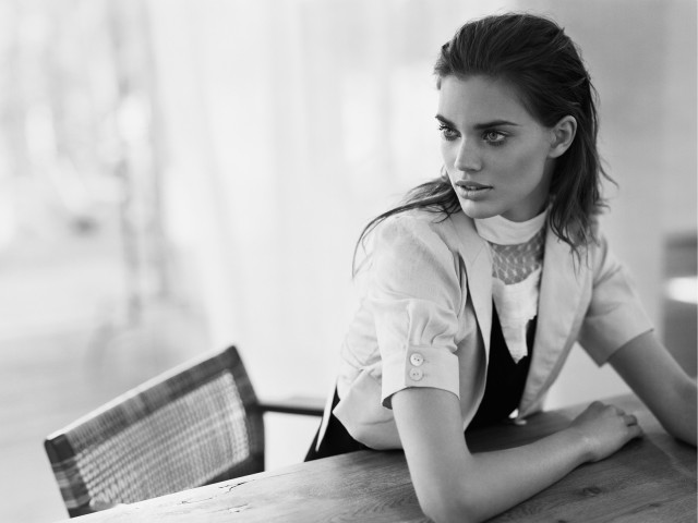 Woman sitting table tennis racket free wallpaper for desktop - medium preview image