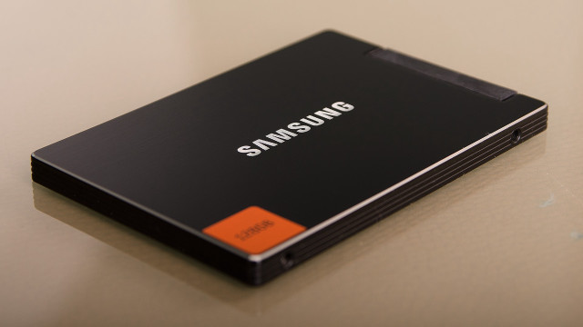 Black samsung laptop table orange free wallpaper for desktop - medium preview image