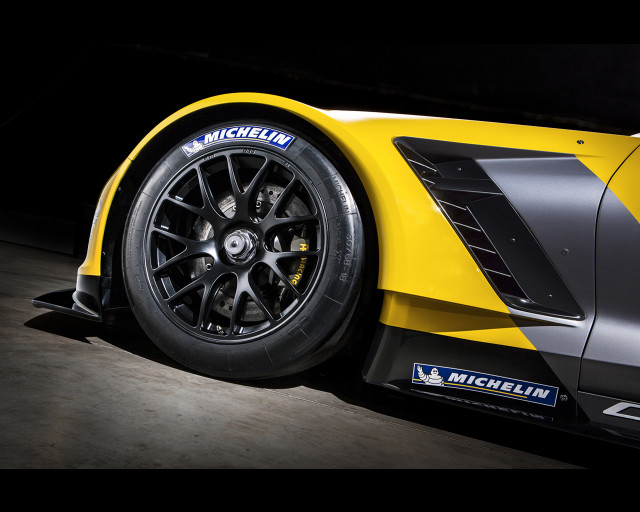 Yellow sports car tire black free wallpaper for desktop - medium preview image