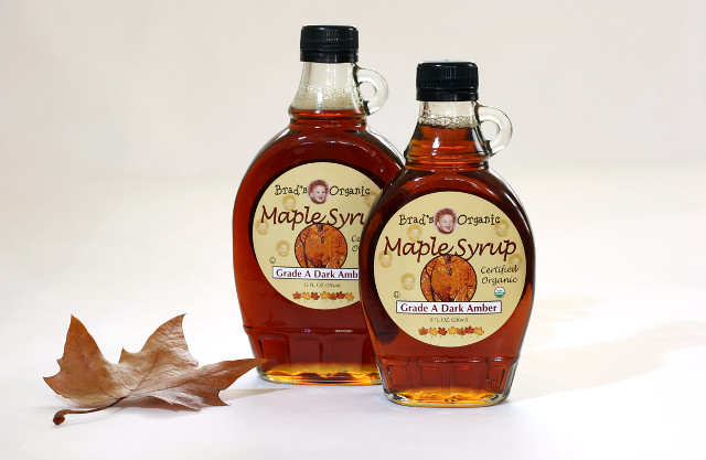 Maple syrup bottles leaf white free wallpaper for desktop - medium preview image