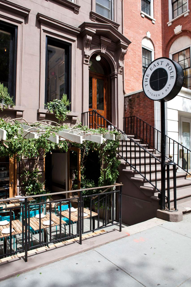 Evaline ness building pool clock free wallpaper for mobile - medium preview image