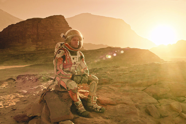 Man space suit desert sunset free wallpaper for desktop - medium preview image