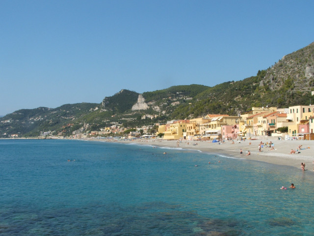 Beach hill houses water swimming free wallpaper for desktop - medium preview image