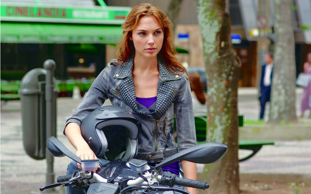 City street motorcycle bus standout free wallpaper for desktop - medium preview image