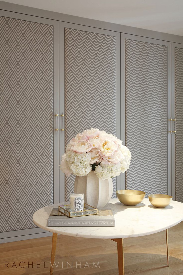 Table vase flowers book wallpapered free wallpaper for mobile - medium preview image