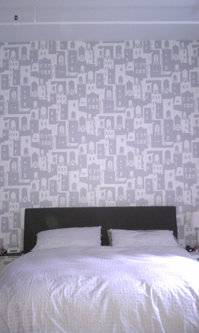 Bed white comforter wallpaper houses free wallpaper for mobile - medium preview image