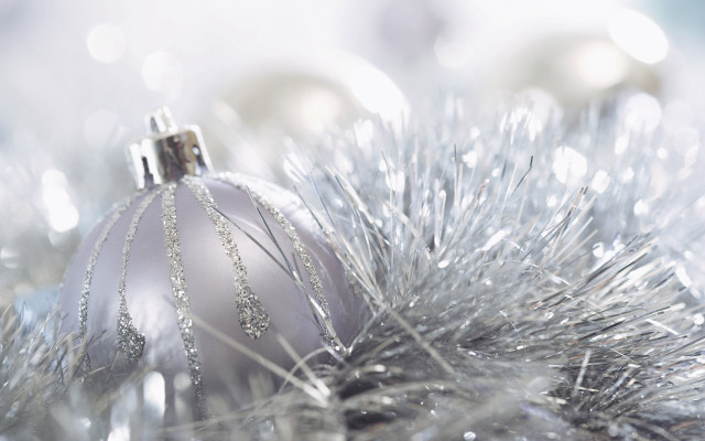 Silver ornament silver tinsel decoration free wallpaper for desktop - medium preview image