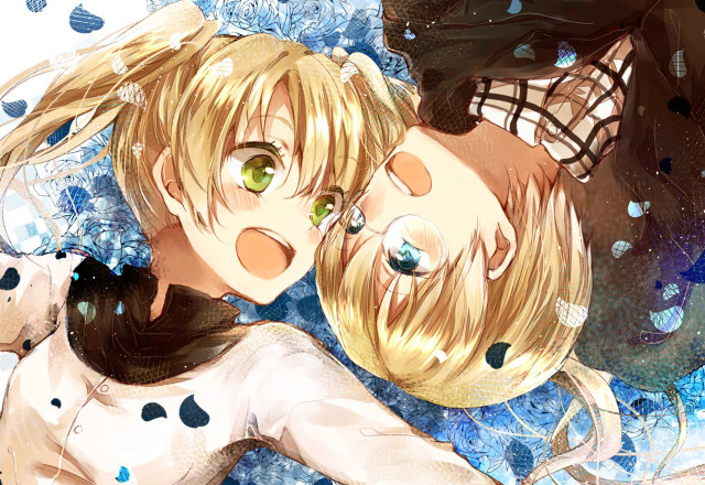 Couple laying bed water bubbles free wallpaper for desktop - medium preview image