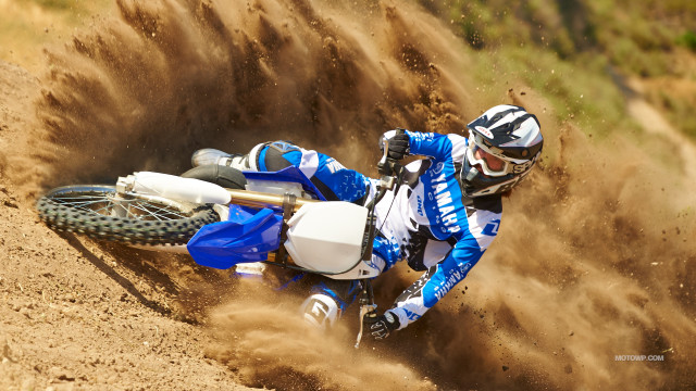 Dirt bike rider dirt track free wallpaper for desktop - medium preview image