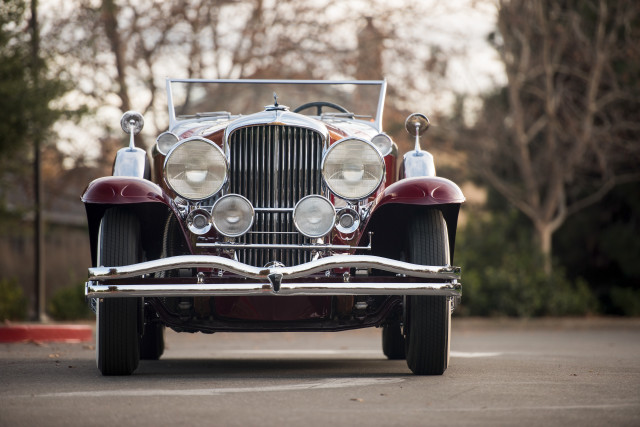 Vintage car parking lot art free wallpaper for desktop - medium preview image