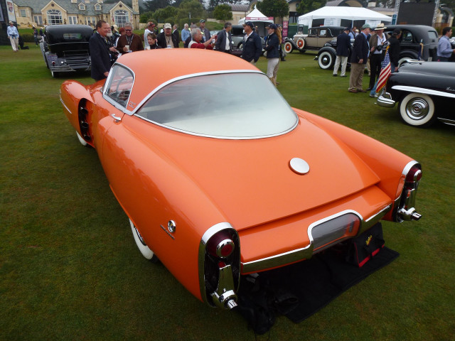 Car show grass parked people free wallpaper for desktop - medium preview image