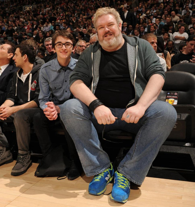 Man bench crowd basketball game free wallpaper for tablet - medium preview image