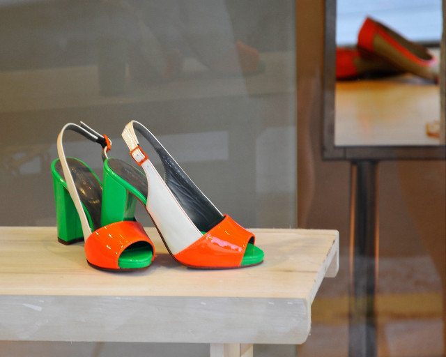 Shoes table mirror room window free wallpaper for desktop - medium preview image