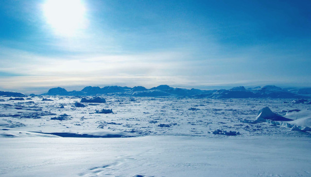 Snowy mountains sun sky lake free wallpaper for desktop - medium preview image