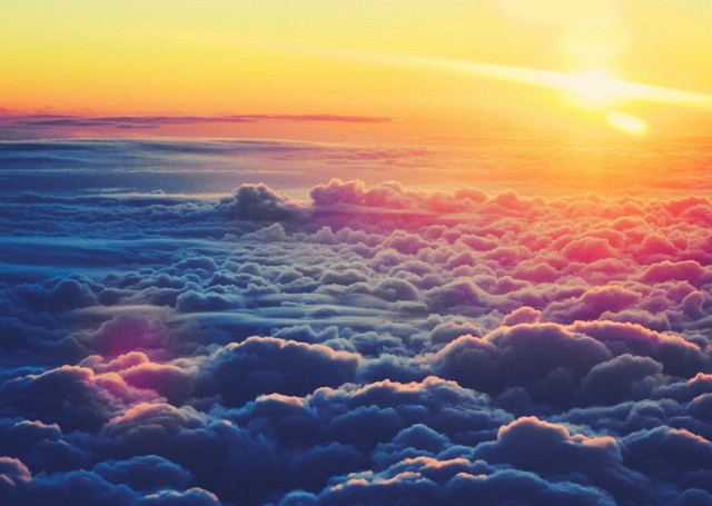 Sunset clouds sky sunlight distant free wallpaper for desktop - medium preview image