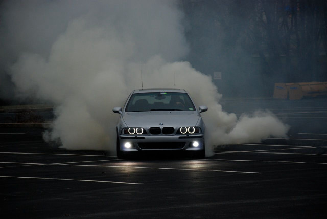 Car smoke hood parking lot free wallpaper for desktop - medium preview image