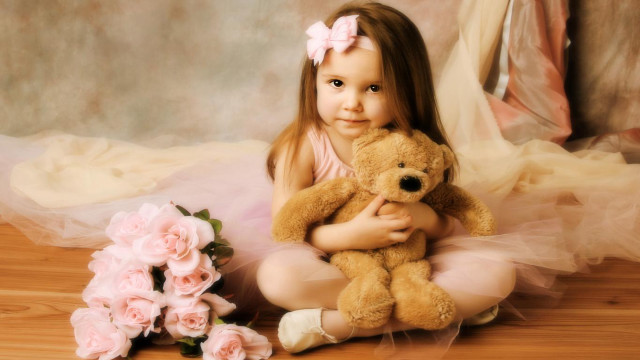 Little girl teddy bear flowers free wallpaper for desktop - medium preview image
