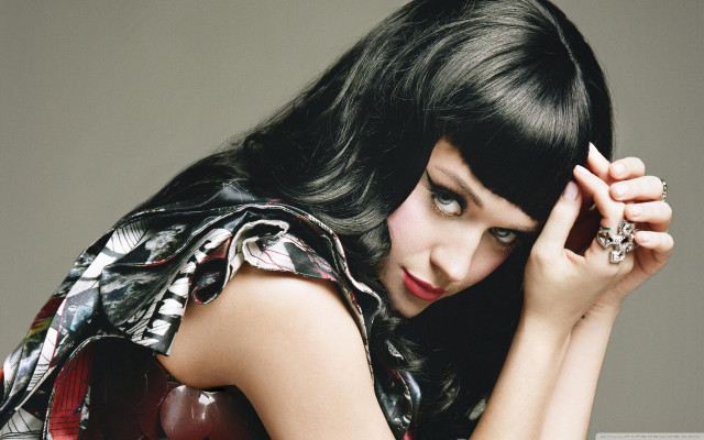 Woman ring pose hand head free wallpaper for desktop - medium preview image