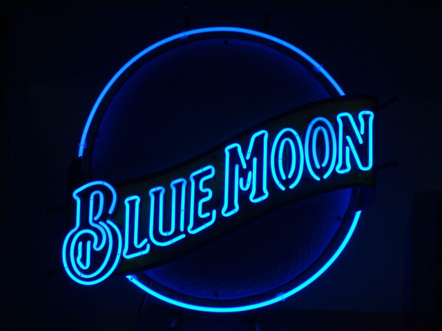 Neon sign blue moon circle free wallpaper for desktop - medium preview image