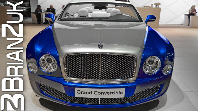 Blue silver showroom car people free wallpaper for desktop - medium preview image