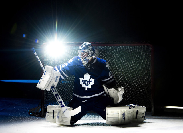 Hockey goalie blue uniform light free wallpaper for desktop - medium preview image