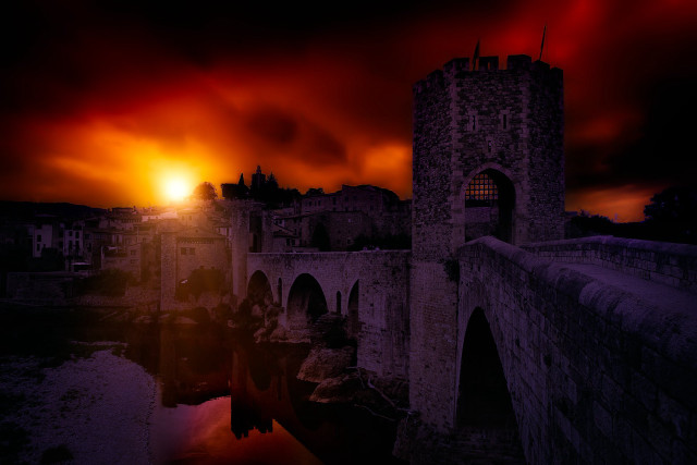Castle red sky red light free wallpaper for desktop - medium preview image