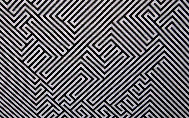 Black white maze pattern background free wallpaper for desktop - medium preview image