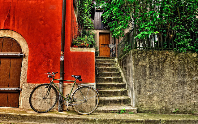 Bicycle red building stairs door free wallpaper for desktop - medium preview image