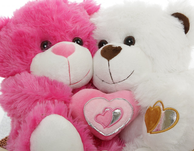 Teddy bears hearts love kitsch free wallpaper for desktop - medium preview image