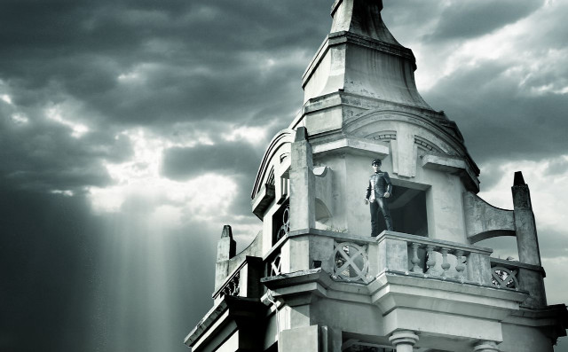 Building clock tower statue cloudy free wallpaper for desktop - medium preview image