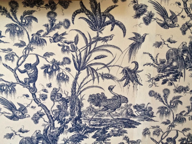 Blue white wallpaper birds flowers free wallpaper for desktop - medium preview image